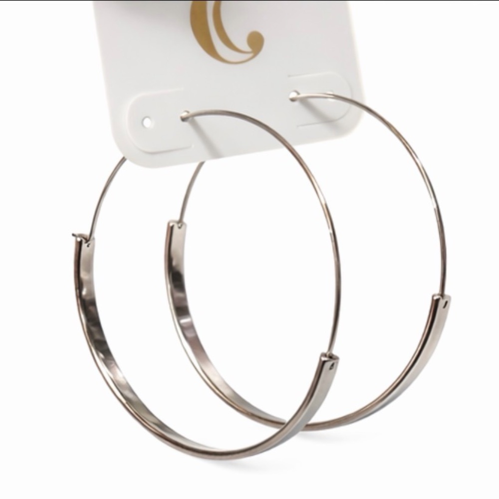 Charming Charlie Silver Hoop Earrings nwt 💕3x15$